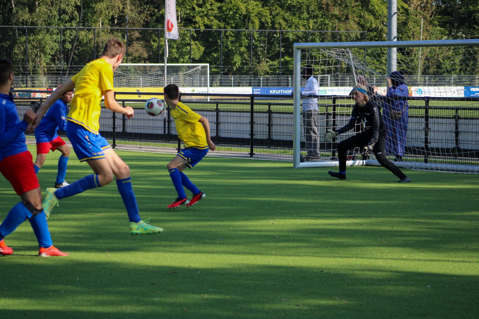 Bram als voetballer